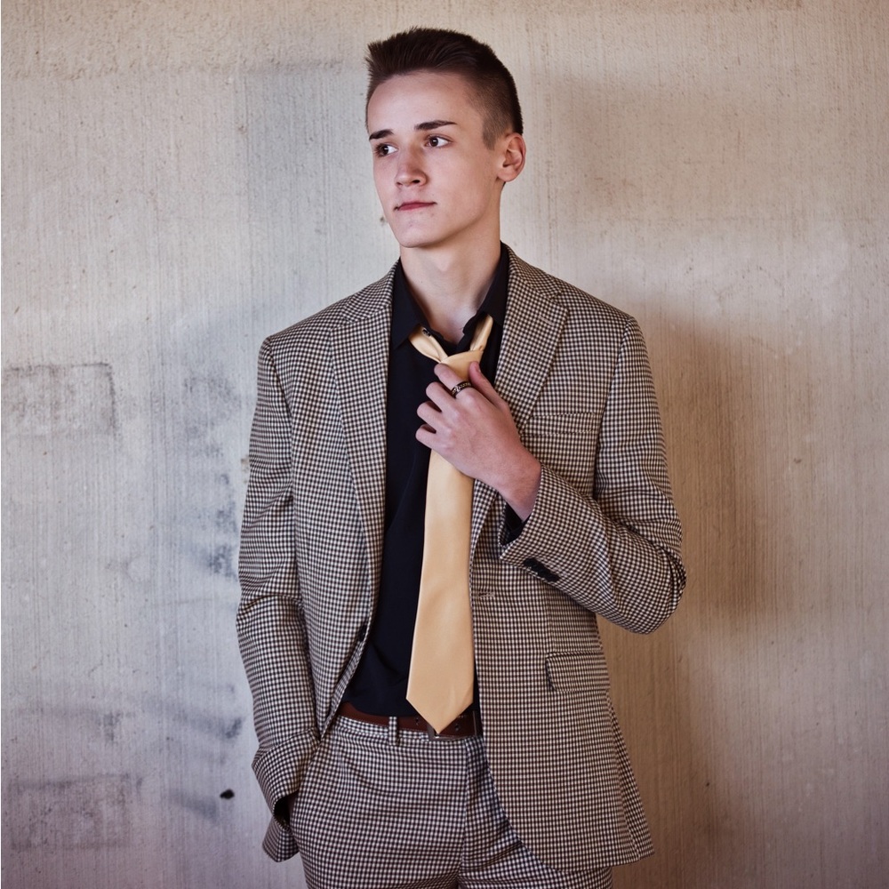 Meet your Posher, Connor